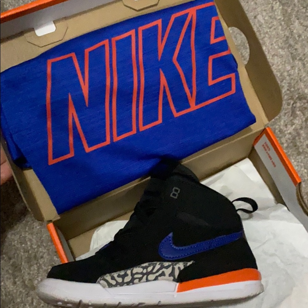 Toddler boys Nike Sneaker + Dri fit Shirt